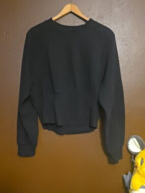 Victoria's Secret Black Crewneck Cropped Sweatshirt XL